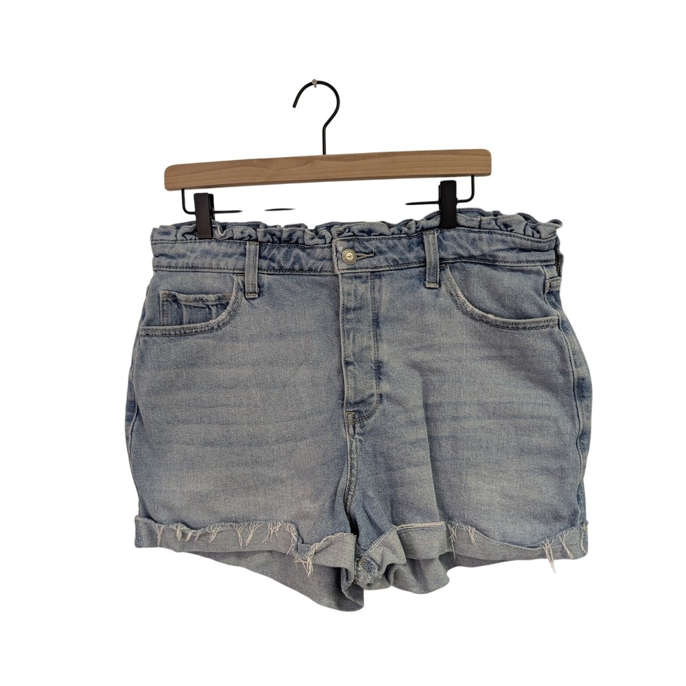 Hollister Ultra High Rise‎ Mom Shorts Vintage Stretch Ruffle Waist Light Wash 32